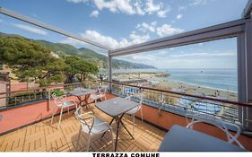 Affittacamere Lo Scoglio